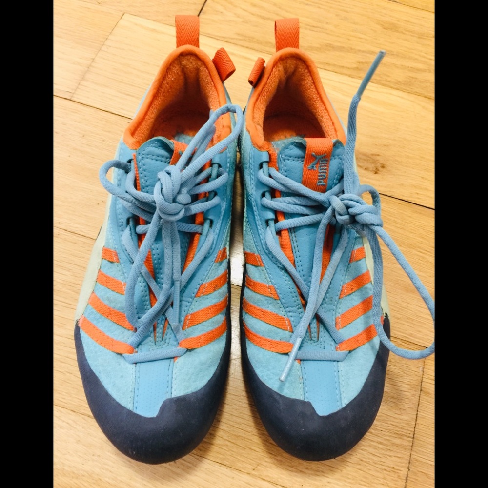 Retro puma trainers- Like New!
